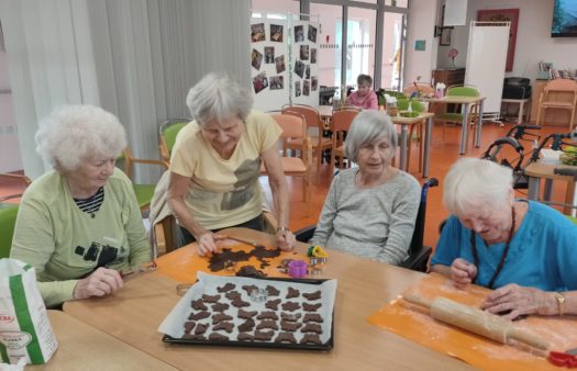 Příprava a oslava velikonočních svátků v SeniorCentru Olomouc