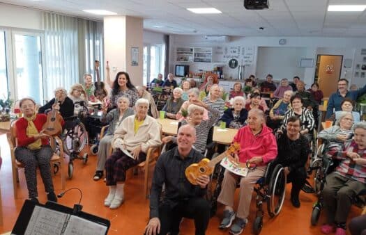 Hudební skupina LeLeBand vystoupila v našem SeniorCentru