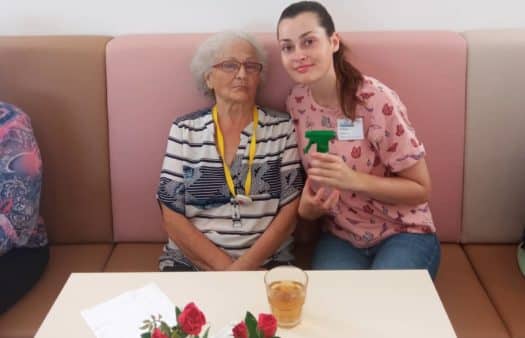 Aromaterapeutka Miroslava Kosová v SeniorCentru Šanov