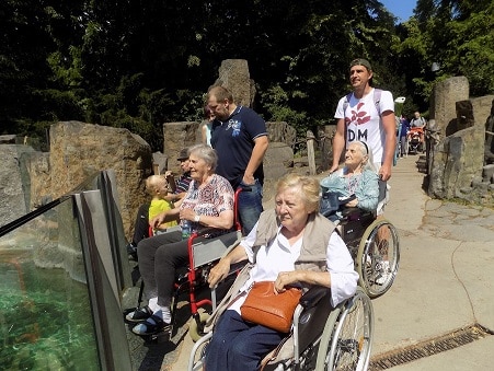 Výlet do pražské ZOO pro klienty SeniorCentra Štěrboholy