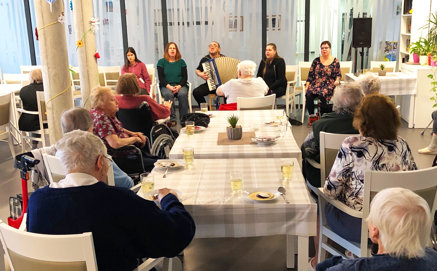 Návštěvy Po tmě SeniorCentrum Štěrboholy