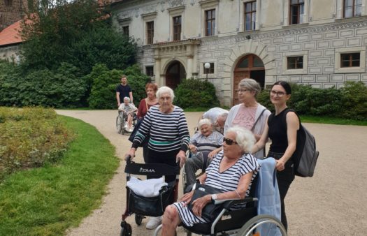 SeniorCentrum Štěrboholy - Výlet do Průhonického parku