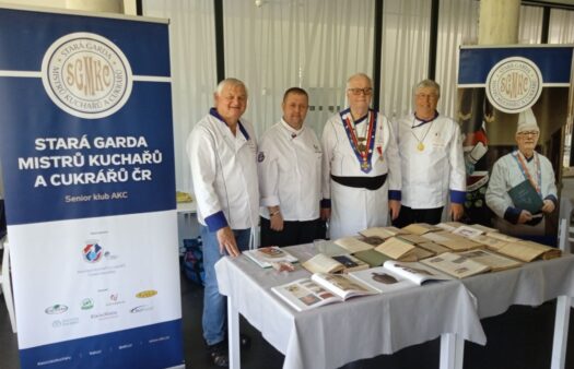 Stará garda mistrů kuchařů a cukrářů v SeniorCentru Štěrboholy