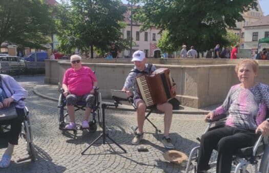 Výlet na trhy s klienty SeniorCentra Chotěboř