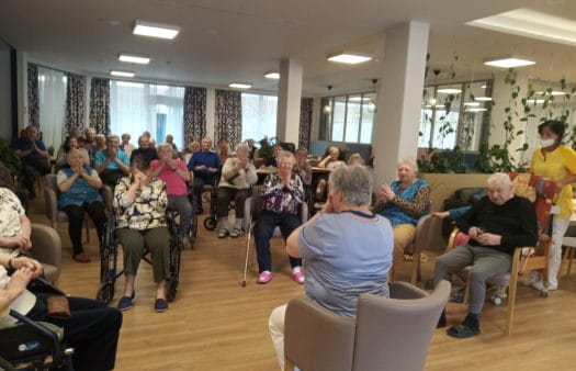 Společná ranní rozcvička v SeniorCentru Humpolec