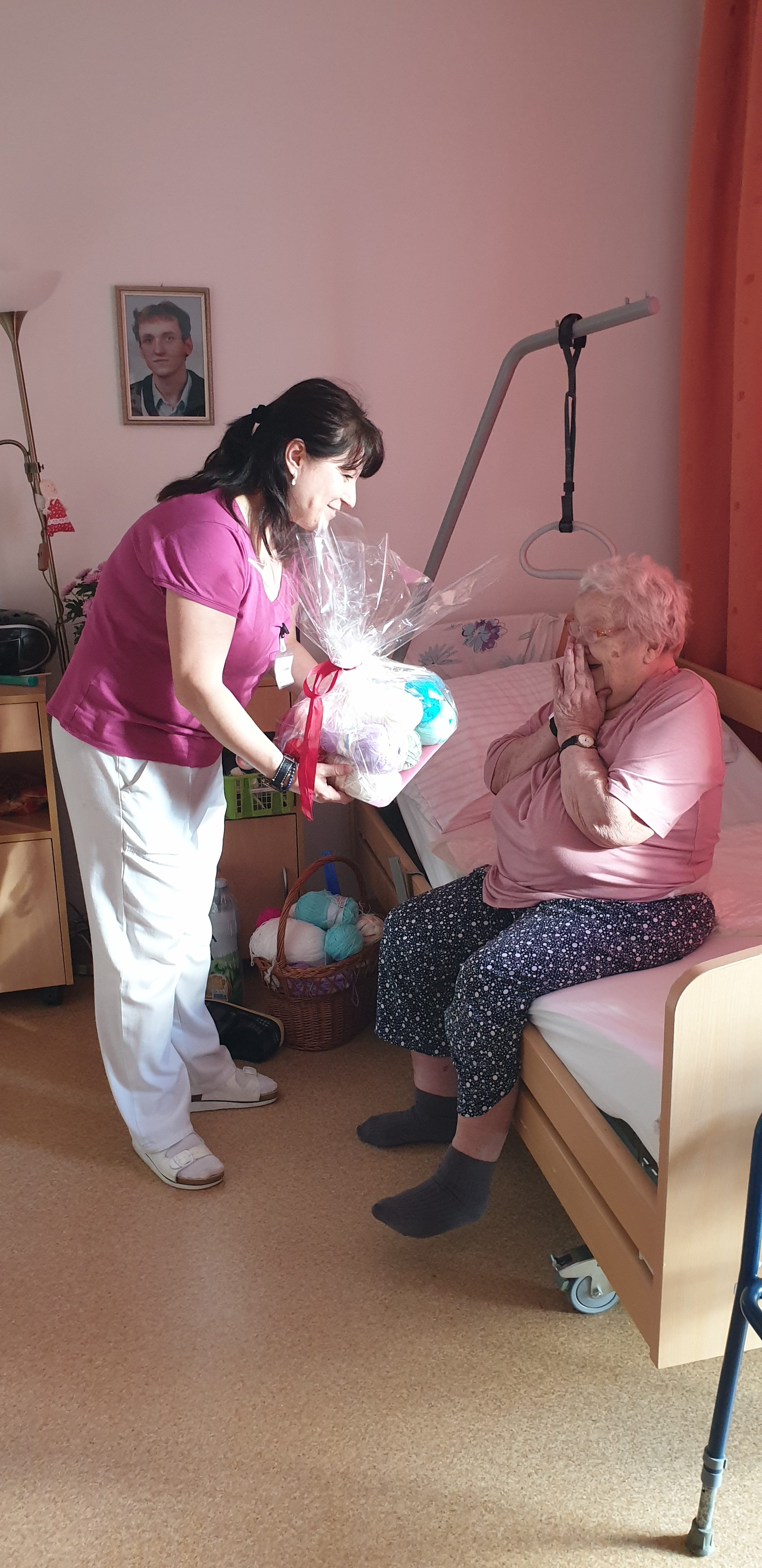 Roční splněná přání - paní Hrubé v SeniorCentru Modřice
