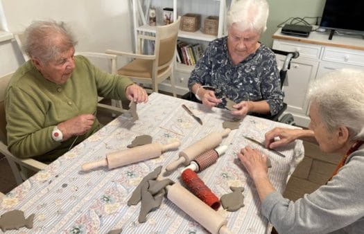 Vánoční keramika v SeniorCentru Modřice