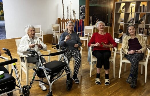 Muzikoterapie s Růženkou v SeniorCentru Modřice