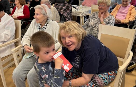 Den matek s dětmi z MŠ v SeniorCentru Modřice