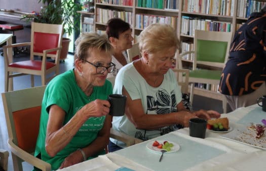 Povídání o líčení v Dámském klubu SeniorCentra Havířov