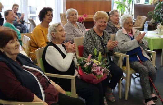 Houslové vystoupení splněným přáním pro klientku SeniorCentra Havířov