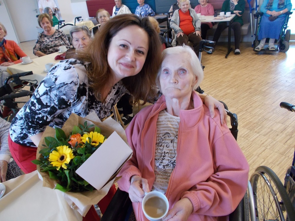 Oslava narozenin v SeniorCentru Klamovka