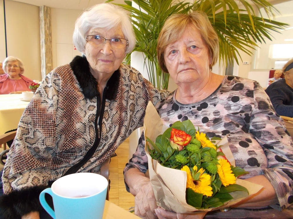 Březnová oslava narozenin v SeniorCentru na Klamovce