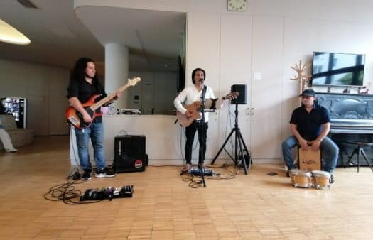 Ritmo Latino Trio roztančilo SeniorCentrum Klamovka