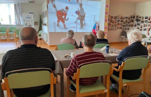 Hokejové odpoledne v SeniorCentru Terezín