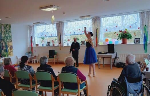 Hudba, která pohladí duši: Duo Ruggieri znovu v našem SeniorCentru